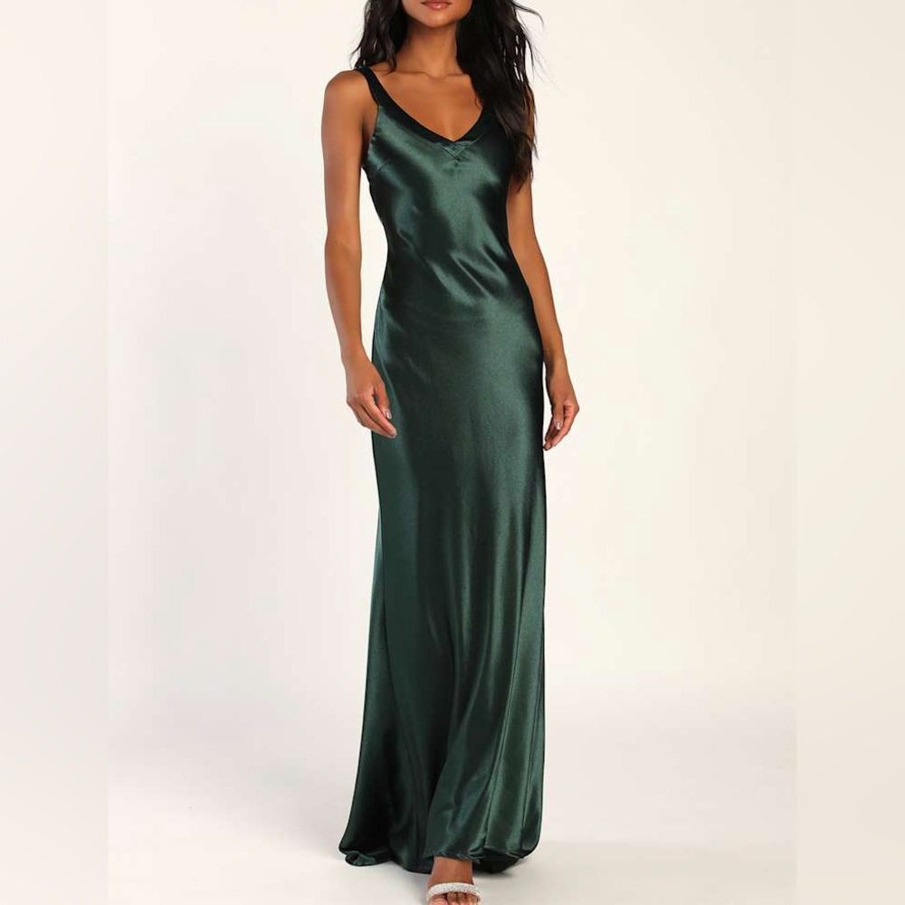 NWT Lulus Perfectly Classy Emerald Green Satin Strappy Maxi Dress Size L